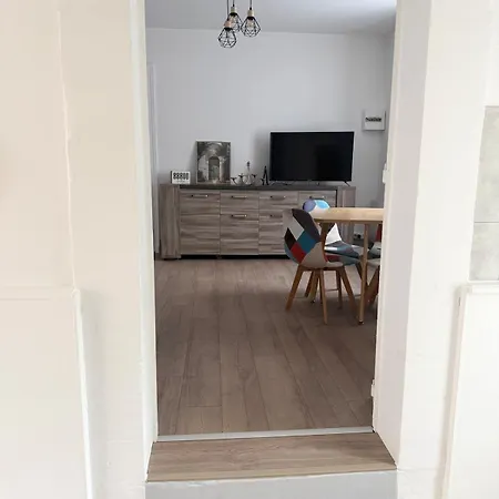 La Maisonnette D Eline - Meuble 3 Etoiles * فيتيل