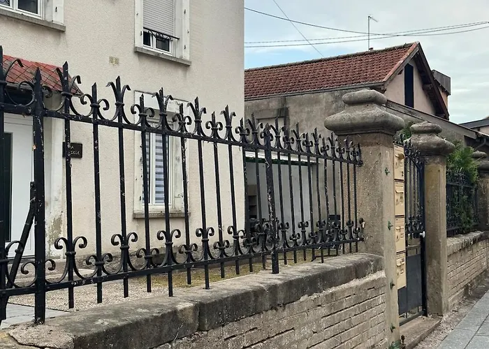 La Maisonnette D Eline - Meuble 3 Etoiles * Vittel